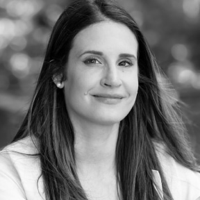 Portrait of Dr. Lauren Eggert